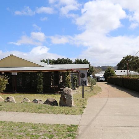 Granite Belt Cabins Hotel Stanthorpe Bagian luar foto