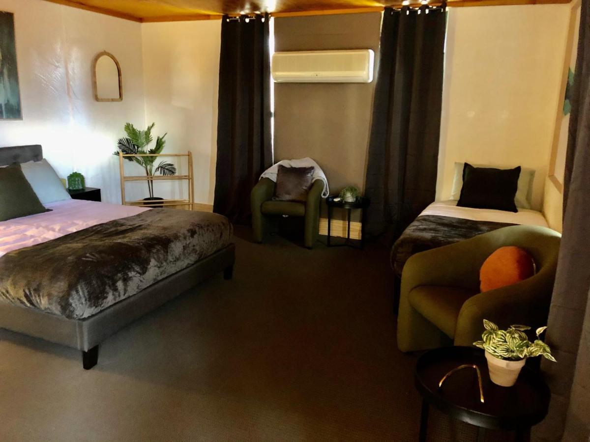 Granite Belt Cabins Hotel Stanthorpe Bagian luar foto