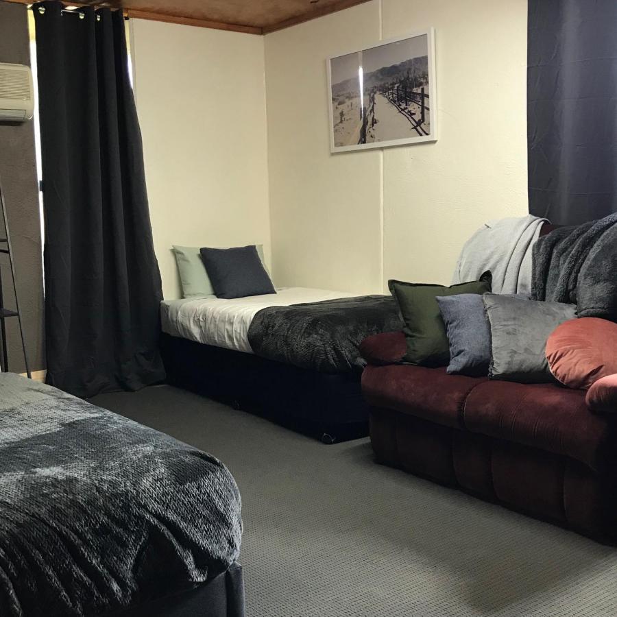 Granite Belt Cabins Hotel Stanthorpe Bagian luar foto