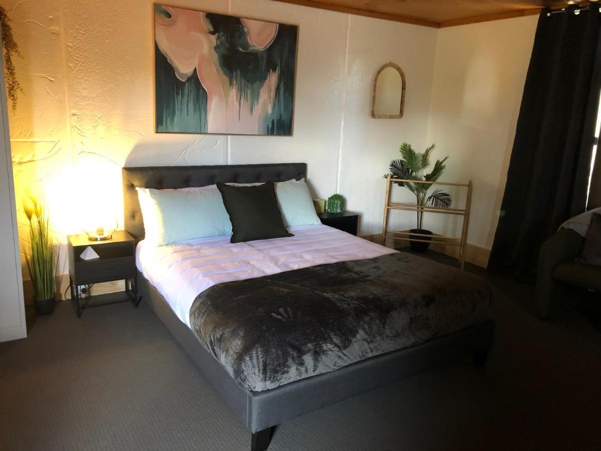Granite Belt Cabins Hotel Stanthorpe Bagian luar foto